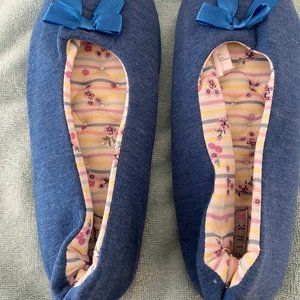 Pair of Basic Edition and Pink K shoes size 11